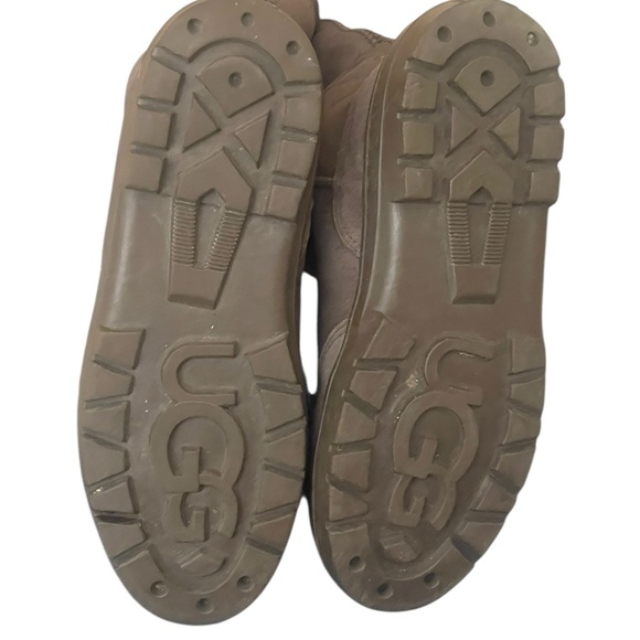 UGG Australia Uitra Short brown
 MENS 25220 boots size M9 - Picture 9 of 15